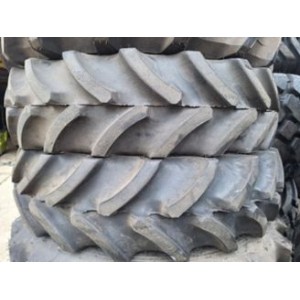 PAIRE DE PNEUS 7.50R18 FIRESTONE R4000 ETAT NEUF DE DEMO